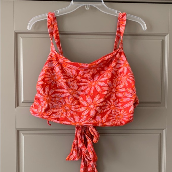 Free People Red Floral Crop Top - Picture 2 of 6